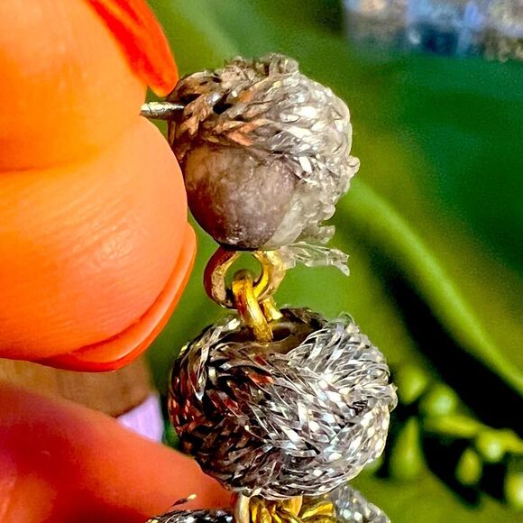 Vintage post earrings - Picture 3 of 3